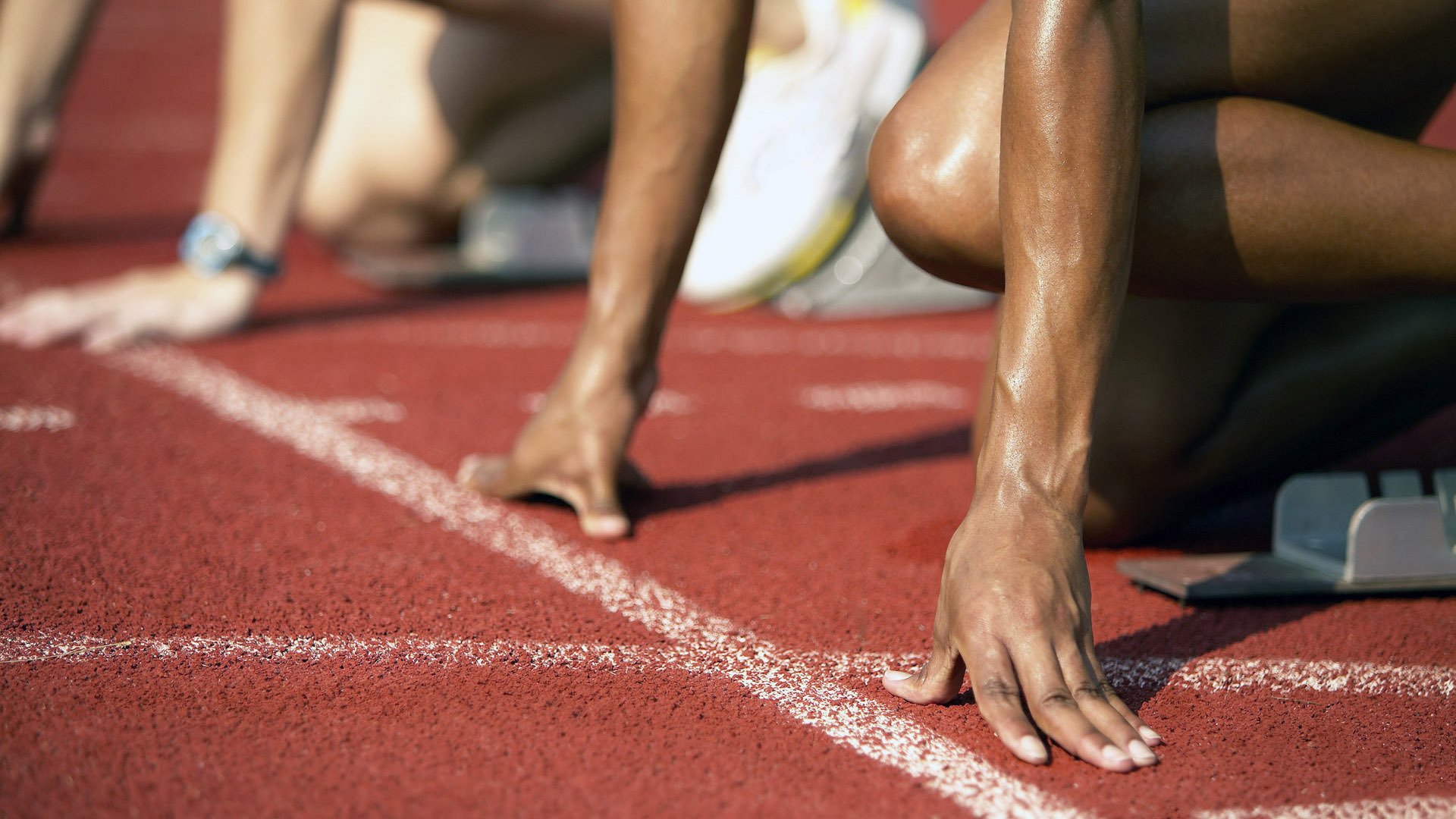 爱游戏游戏平台-奥预赛中国队夺冠 球迷集体庆祝辉煌时刻，中国奥预赛直播