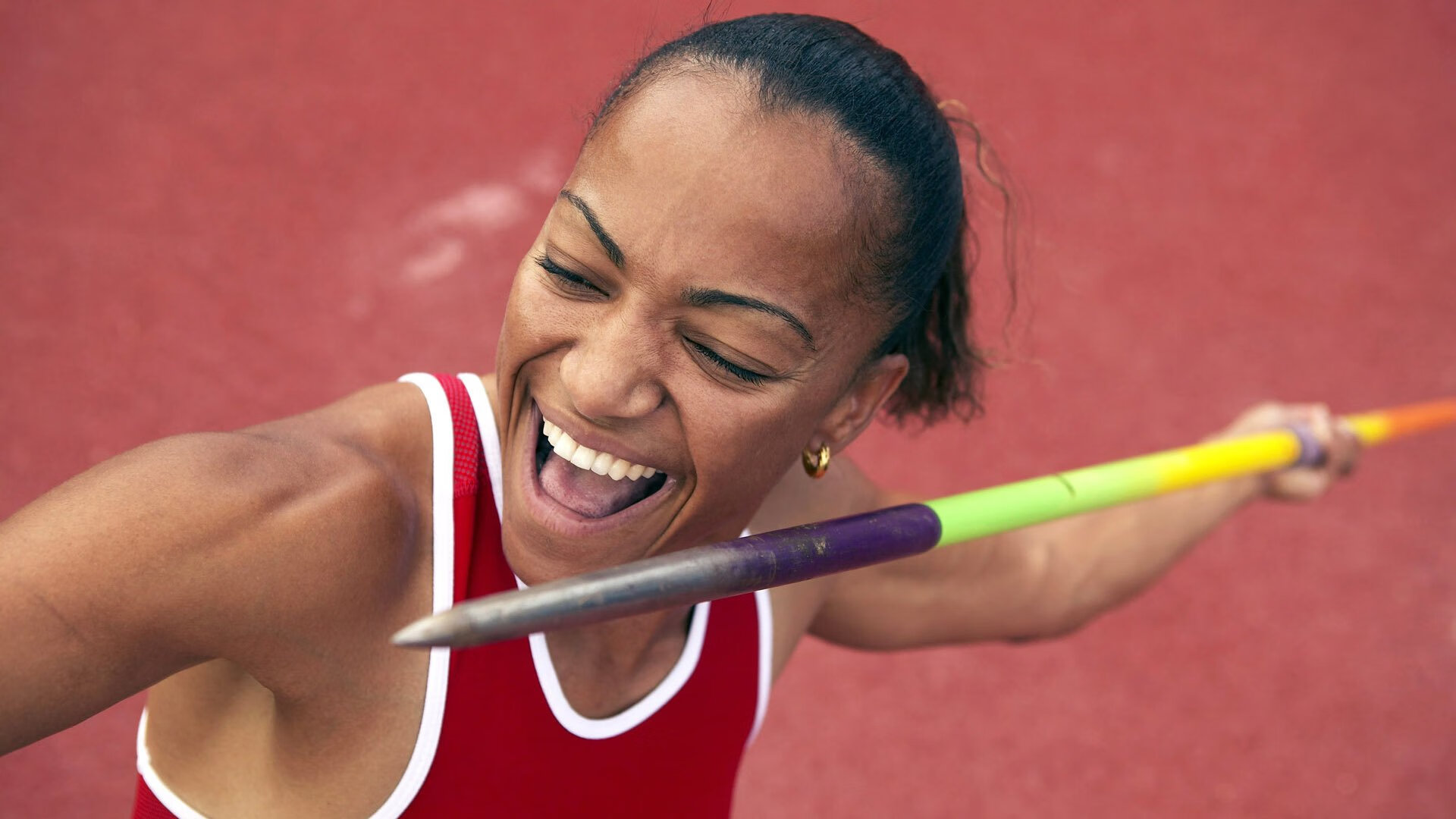 _比赛激烈程度刷新纪录,场面精彩异常_,比赛激烈可以用什么诗句形容